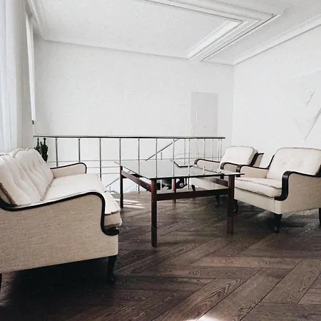 Elizabetes Duplex *