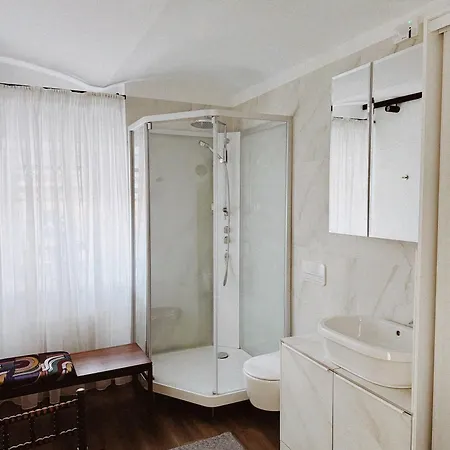 Elizabetes Duplex *
