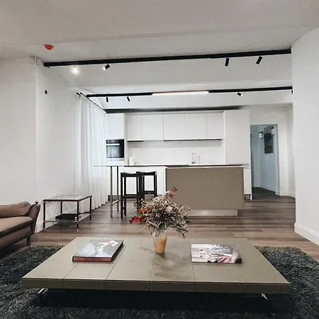 Elizabetes Duplex